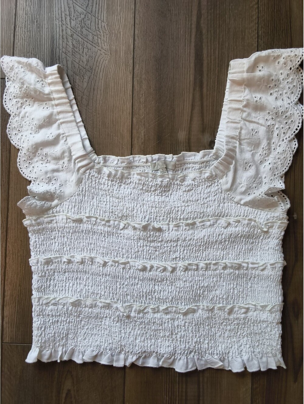 Love Tree White Boho Smocked Crop Top with Eyelet Ruffle Sleeves Size Large